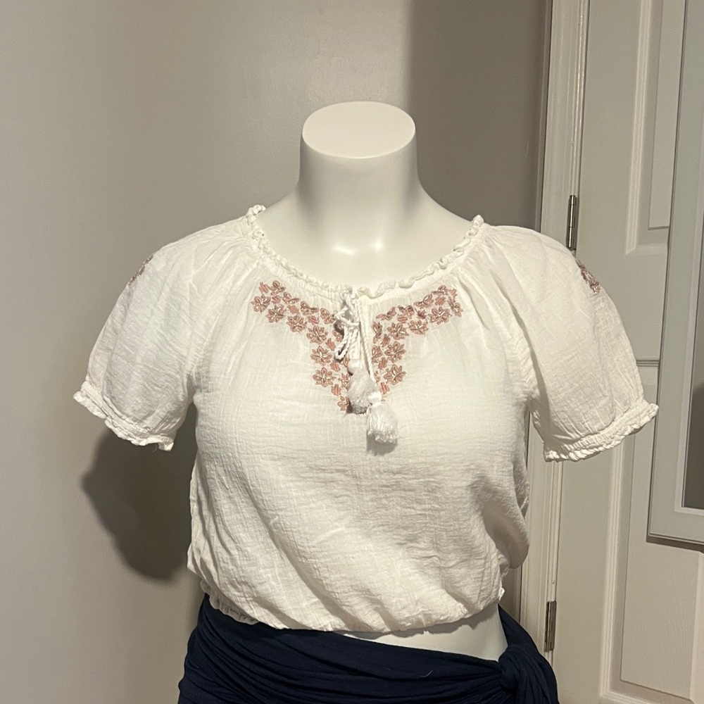 Lucky Brand White Peasant Blouse with Pink Floral Embroidery